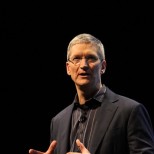 tim cook verizon iphone event 001