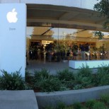 Apple Store 1 Infinite Loop Cupertino campus