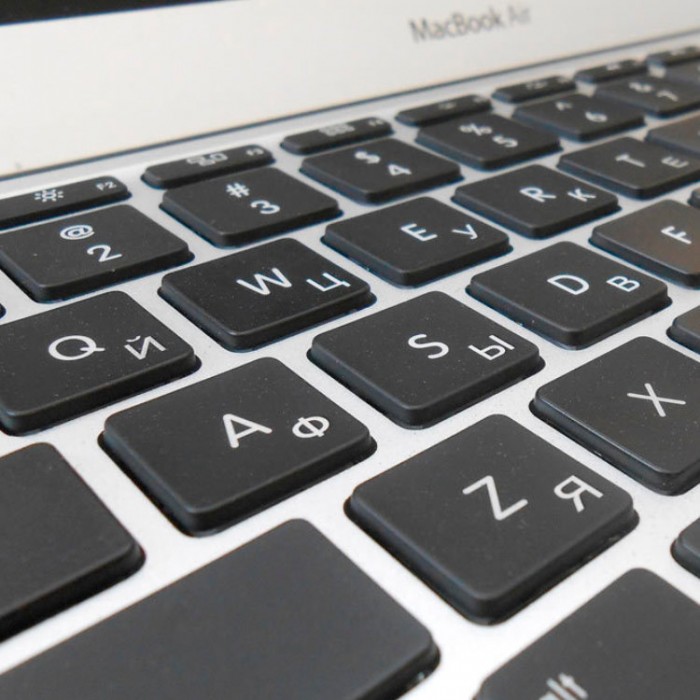 Apple MacBook Air 13" 2025 (MW0Y3) M4 (10 CPU/8 GPU)/16 Гб/256 Гб/Starlight (Сияющая звезда) Ноутбук