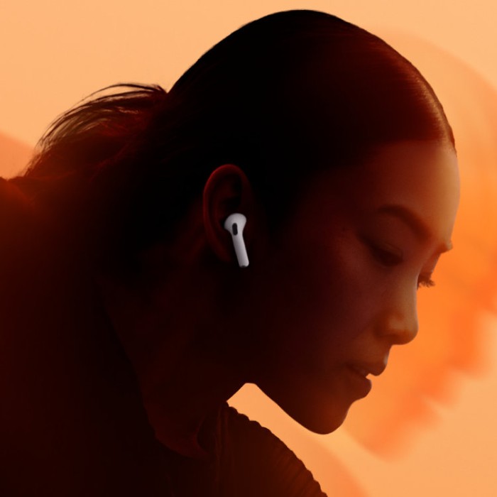 Apple AirPods 5 Беспроводные наушники в футляре