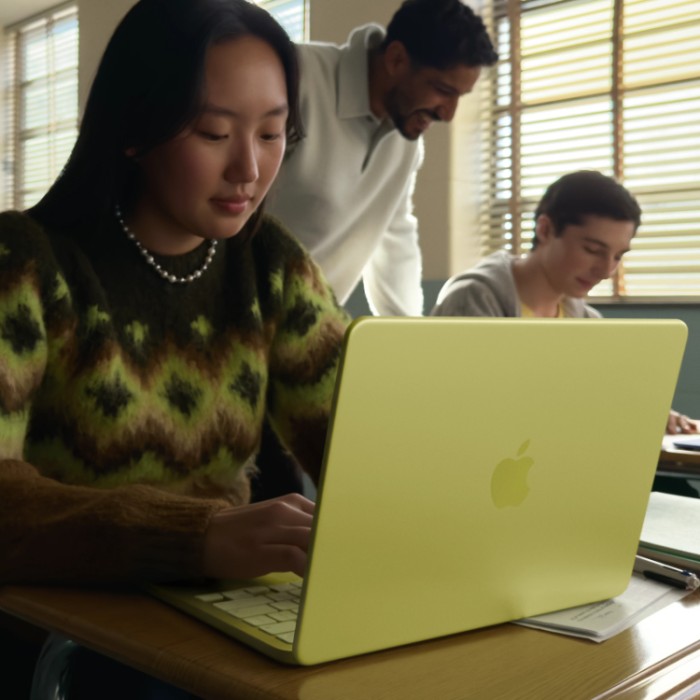 Apple MacBook Neo 13" 2026 A18 Pro (6 CPU/5 GPU)/8 Гб/256 Гб/Blush (Румянец) Ноутбук