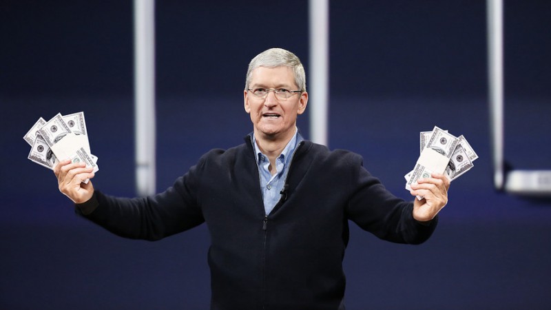 apple tim cook money