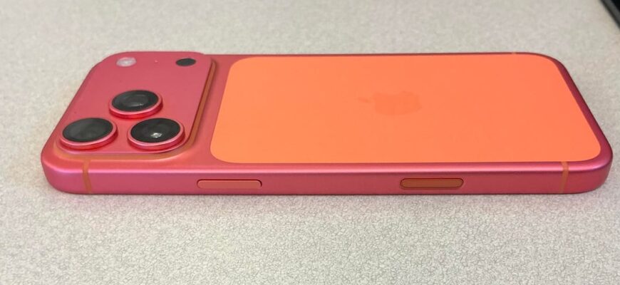 update on orange iphone 17 pro max that turned rose gold v0 axapruyj93vf1