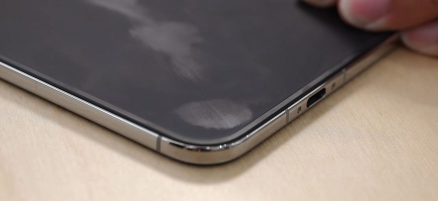 skladnoj ekran iphone duo stal zhutkim magnitom dla otpechatkov palcev preview